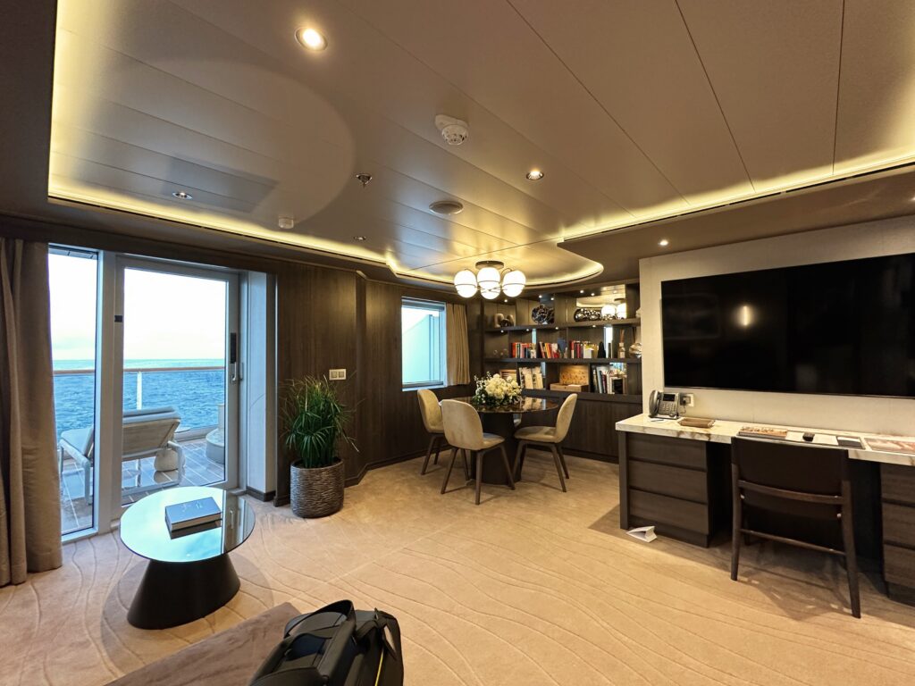 Explora Journeys Suite