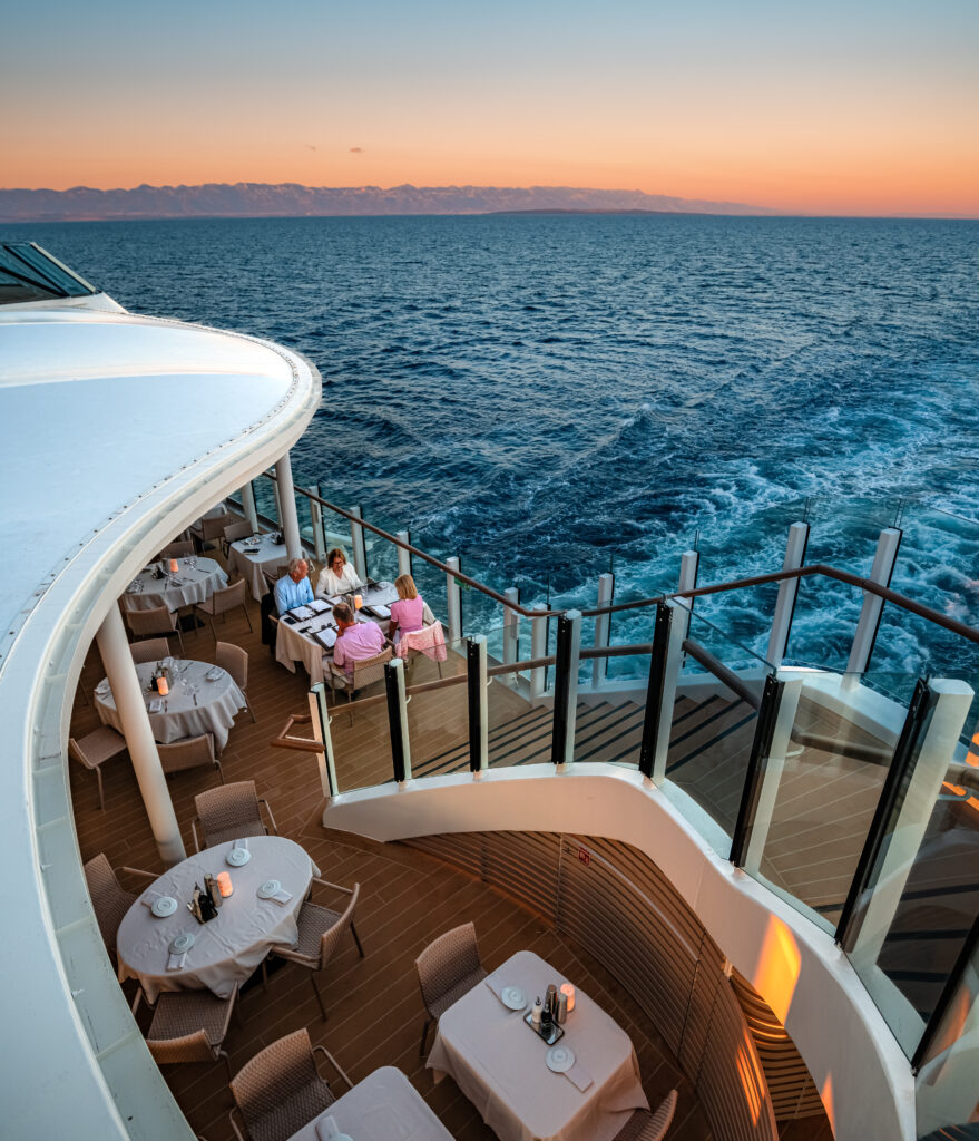 Silversea Cruise passengers Dining